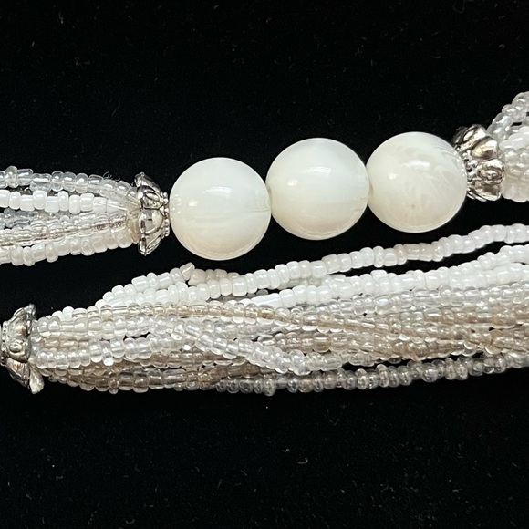 VINTAGE Flapper long Glass beaded necklace or choker White glass silver Glamour - Picture 2 of 11